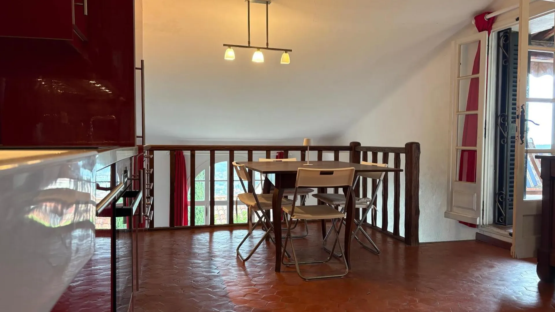 Vakantiehuis Magnifique Maison De Village Clim Vue Mer 6 Pers Bormes-les-Mimosas Frankrijk